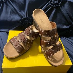 Nicole sandals size 8 1/2 W